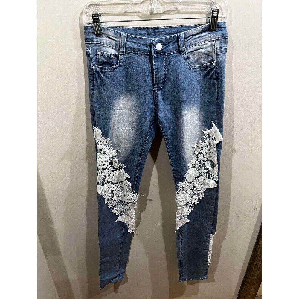 Fashion Jeans Womens Size 27x31 Blue Denim Embellished Cottagecore